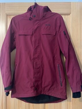 Oakley Maroon Women’s Ski Jacket